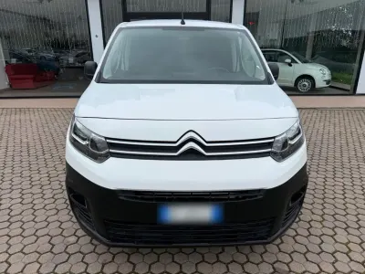 Usata Citroën Berlingo 102 CV (75 kW) 2021 Bianco Monovolume