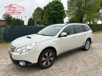 Usado Subaru Outback Exclusive+ 150 CV (110 kW) 2013 Gris Familiar