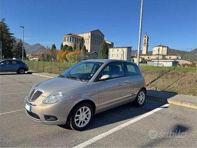 Usata Lancia Ypsilon 60 CV (44 kW) 2009 Marrone Utilitaria