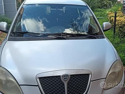 Usata Lancia Ypsilon 77 CV (56 kW) 2010 Grigio Utilitaria