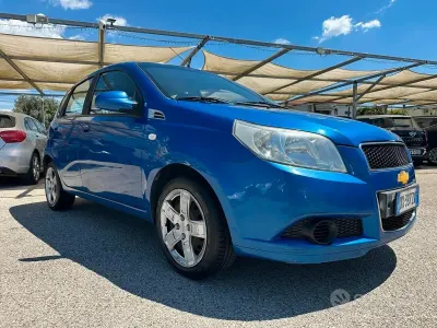 Usata Chevrolet Aveo 82 CV (60 kW) 2009 Bluazzurro Berlina