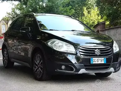 Usata Suzuki SX4 S-Cross Cool 120 CV (88 kW) 2016 Cosmic black SUV