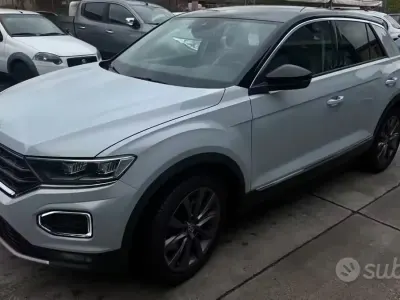 Usata VW T-Roc Style 150 CV (110 kW) 2018 Grigio SUV