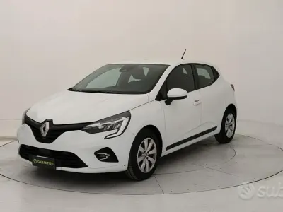 Begagnad Renault Clio V Business 86 HK (63 kW) 2021 Vit Sedan