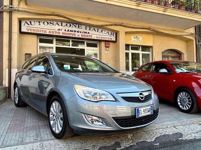 Usata Opel Astra Cosmo 125 CV (91 kW) 2012 Grigio Station wagon