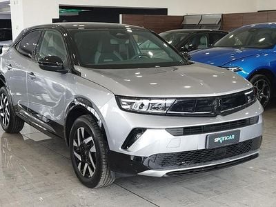 Usata Opel Mokka 131 CV (96 kW) 2025 Grigio SUV