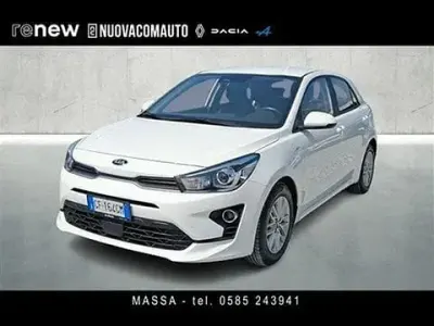 Usata Kia Rio Comfort 82 CV (60 kW) 2021 Bianco Utilitaria