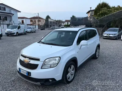 Usata Chevrolet Orlando LTZ 163 CV (119 kW) 2011 Bianco Monovolume