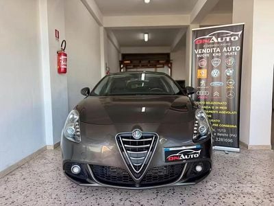Usata Alfa Romeo Giulietta Distinctive 105 CV (77 kW) 2015 Grigio Utilitaria