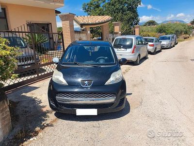 Usata Peugeot 107 68 CV (50 kW) 2010 Nero Utilitaria