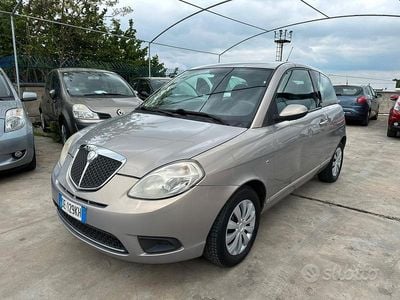 Usata Lancia Ypsilon 60 CV (44 kW) 2007 Beige Utilitaria