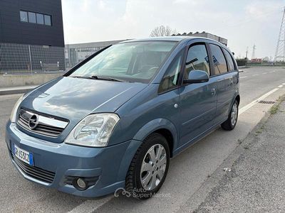 Usata Opel Meriva Cosmo 105 CV (77 kW) 2006 Grigio Monovolume