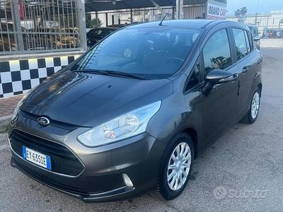 Usata Ford B-MAX Business Edition 95 CV (69 kW) 2015 Grigio Monovolume