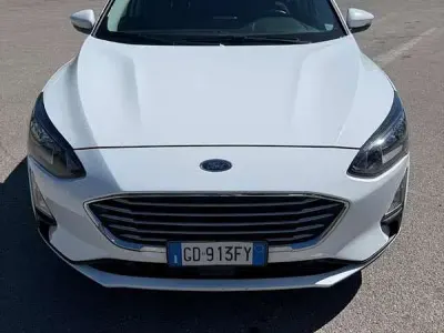Usata Ford Focus Business Edition 95 CV (69 kW) 2021 Bianco Station wagon