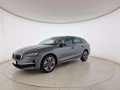 Usata Skoda Octavia Style 150 CV (110 kW) 2025 Grigio graphite metallizzato Station wagon