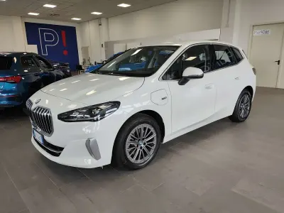 Usata BMW 225 Luxury Line 136 CV (100 kW) 2023 Bianco Monovolume