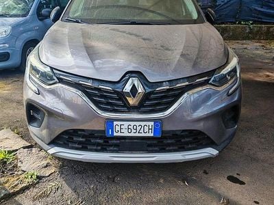 Usata Renault Captur Intens 95 CV (69 kW) 2021 Grigio SUV