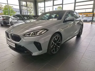 Usata BMW 120 M Sport 170 CV (125 kW) 2025 Brooklyn grigio Utilitaria