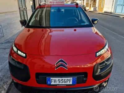 Usata Citroën C4 Cactus Feel 99 CV (72 kW) 2017 Rosso Utilitaria