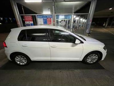 usata VW Golf 5p 1.6 tdi Highline