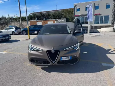 Usata Alfa Romeo Stelvio 160 CV (117 kW) 2019 Grigio SUV