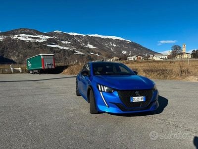 Blu Usata 2020 Peugeot 208 GT-line Utilitaria | 14.250 € (Buon prezzo)
