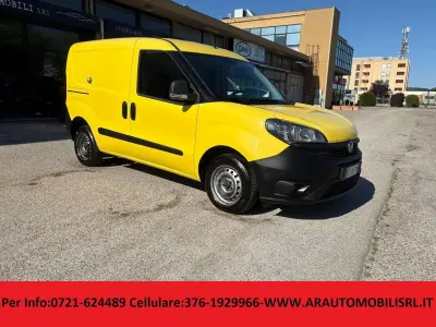 Usata Fiat Doblò 95 CV (69 kW) 2019 Giallo Monovolume