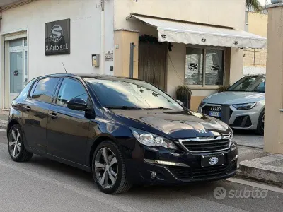 Usata Peugeot 308 Allure 120 CV (88 kW) 2015 Blu Berlina