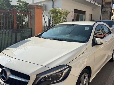 Usata Mercedes A200 136 CV (100 kW) 2016 Bianco Utilitaria