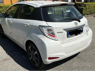 usata Toyota Yaris 3ª serie - 2014