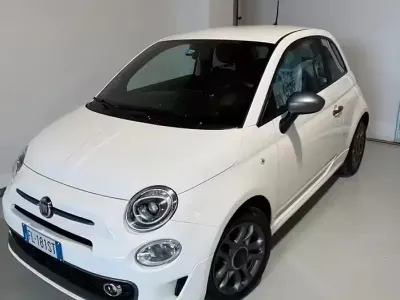 Begagnad Fiat 500 95 HK (69 kW) 2017 Vit Sedan