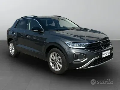 Usata VW T-Roc 150 CV (110 kW) 2024 SUV