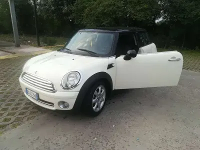 Usata Mini Cooper 120 CV (88 kW) 2008 Bianco Utilitaria