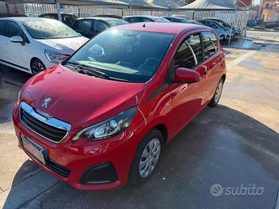 Usata Peugeot 108 Active 69 CV (50 kW) 2015 Rosso Utilitaria