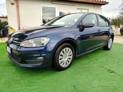 Usata VW Golf VII Highline 110 CV (80 kW) 2015 Blu Berlina