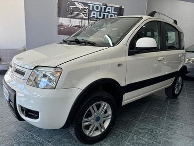 Second-hand Fiat Panda 4x4 Climbing 75 CP (55 kW) 2012 Alb Hatchback