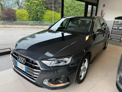 Usata Audi A4 Business 135 CV (99 kW) 2020 Grigio Station wagon