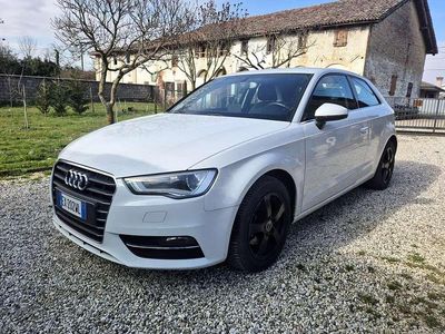 Gebraucht Audi A3 Ambiente 105 PS (77 kW) 2013 Limousine