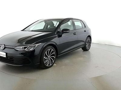 Usata VW Golf VIII Life 110 CV (80 kW) 2022 Nero deep effetto perlato Berlina