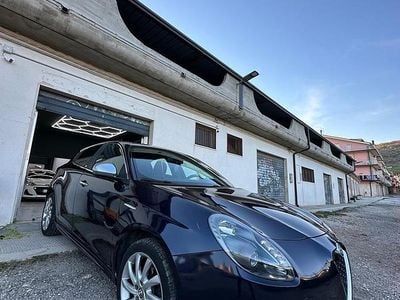 Usata Alfa Romeo Giulietta Exclusive 105 CV (77 kW) 2014 Blu Utilitaria