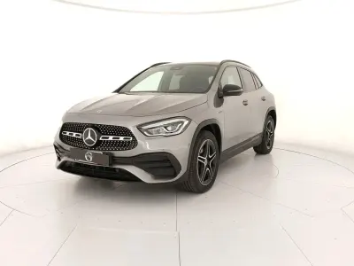 Usata Mercedes GLA250 Premium 160 CV (117 kW) 2021 Grigio SUV
