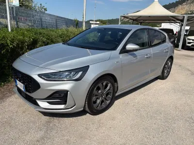Usata Ford Focus ST-Line 116 CV (85 kW) 2025 Argento Berlina