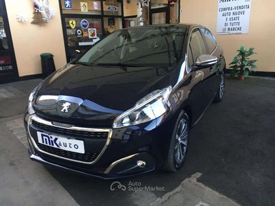 Usata Peugeot 208 Allure 82 CV (60 kW) 2018 Scuro Utilitaria