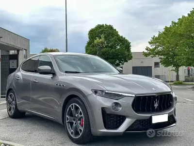 Usata Maserati Levante 350 CV (257 kW) 2021 Grigio SUV