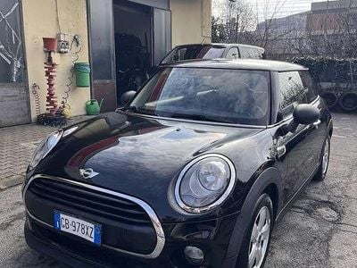 Usata Mini ONE 75 CV (55 kW) 2016 Nero Utilitaria