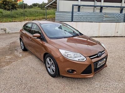 Usata Ford Focus Titanium 125 CV (91 kW) 2013 Marrone Berlina