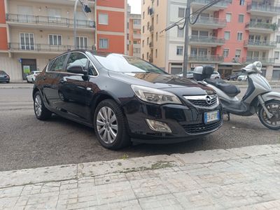 usata Opel Astra 1.7 diesel 125CV anno 2011