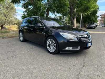Usata Opel Insignia Cosmo 131 CV (96 kW) 2013 Nero Station wagon