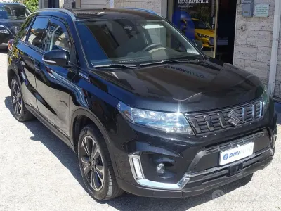 Usata Suzuki Vitara 129 CV (94 kW) 2023 Nero SUV