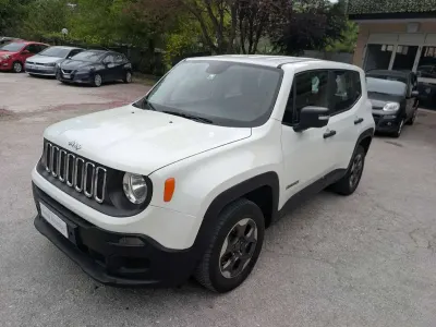 Gebraucht Jeep Renegade Sport 120 PS (88 kW) 2018 Schwarz SUV